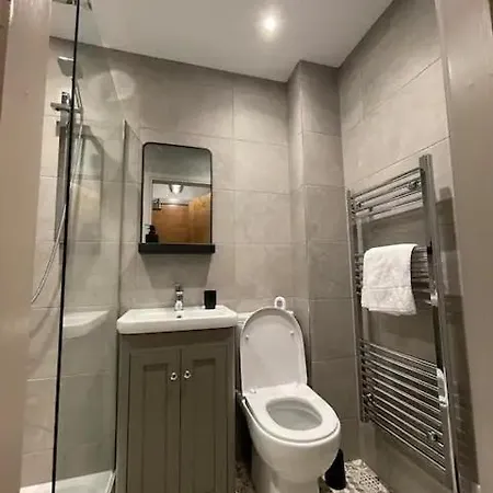 דירה Superb 2 Bedroom Sea View Flat *