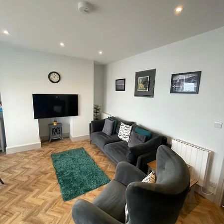 דירה Superb 2 Bedroom Sea View Flat *