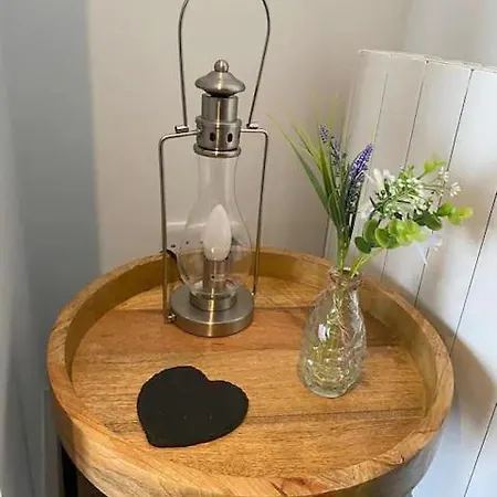 Superb 2 Bedroom Sea View Flat