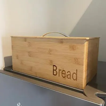 Superb 2 Bedroom Sea View Flat Scarborough