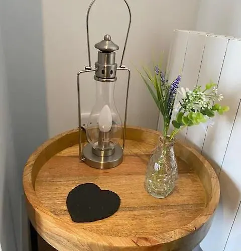 Superb 2 Bedroom Sea View Flat