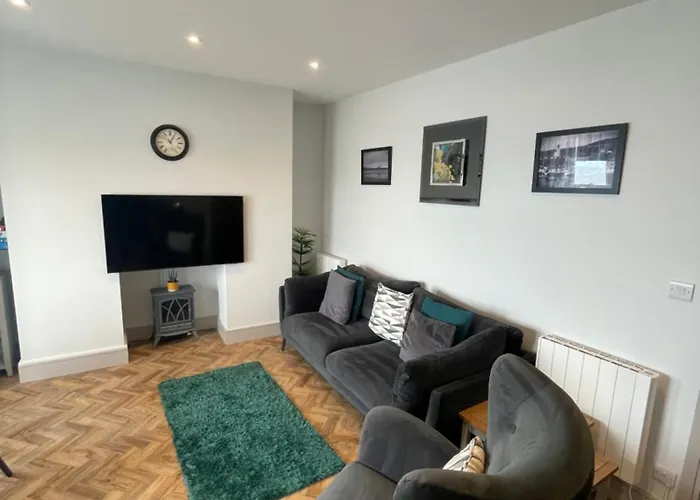 דירה Superb 2 Bedroom Sea View Flat *